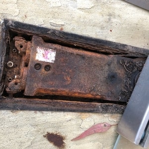 In Ground Gate Closer with Rusty Box